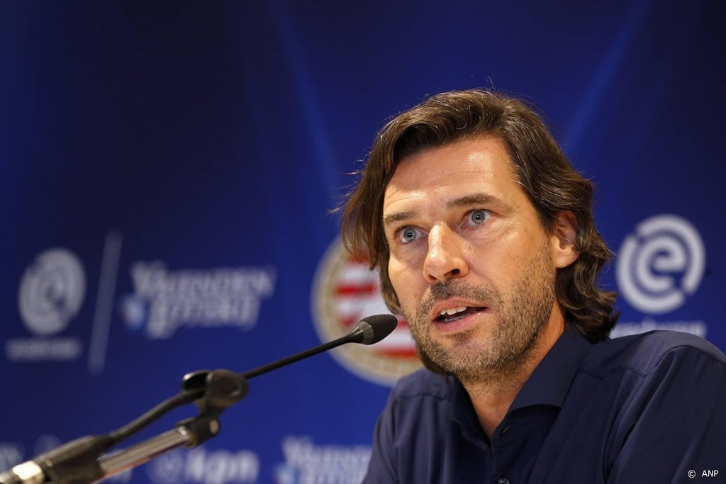PSV gaat langer door met technisch manager De Jong
