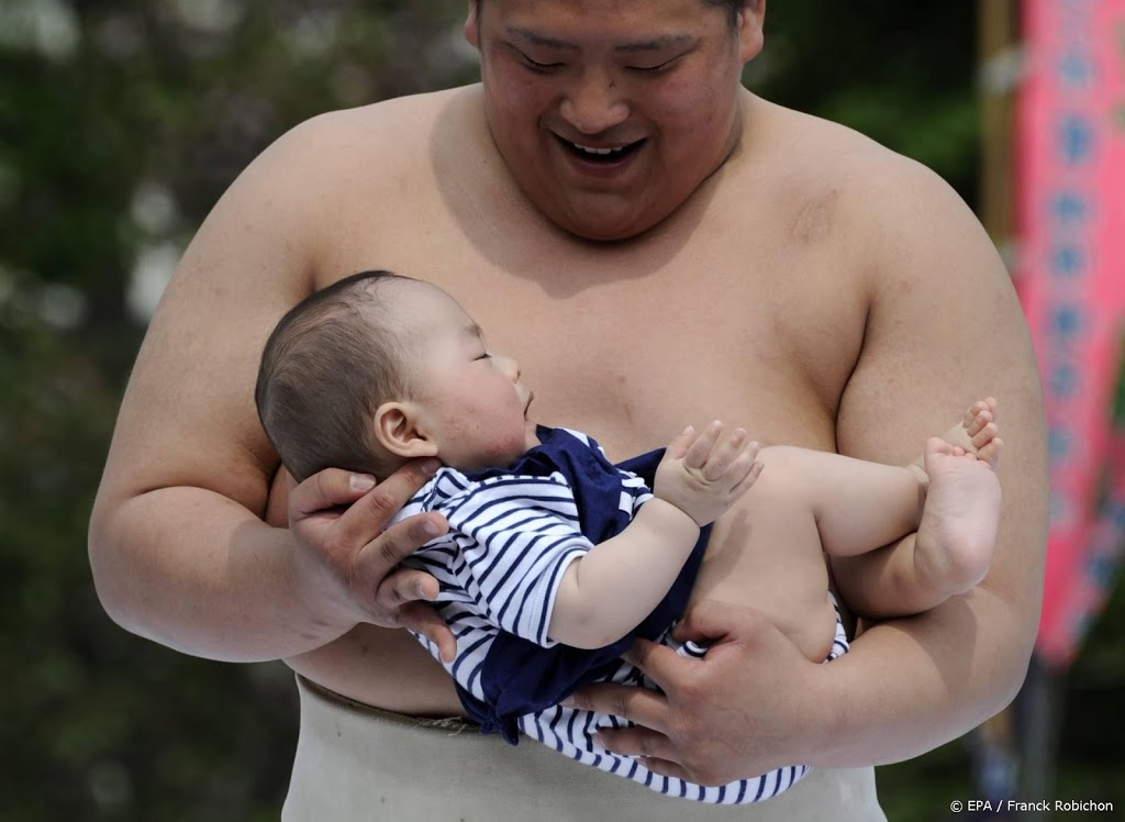 Door pandemie nog minder baby's geboren in vergrijzend Japan