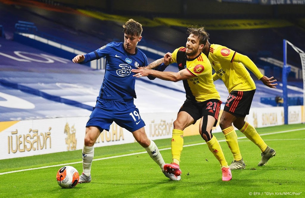 Chelsea vierde na eenvoudige zege op Watford