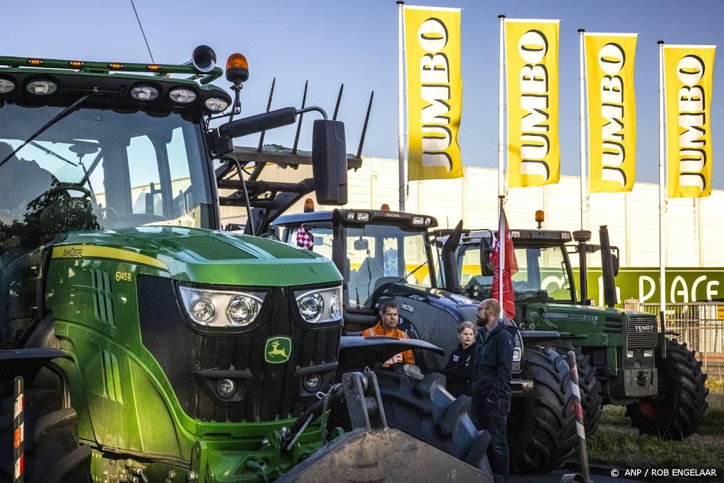 Boeren in actie bij zo'n 20 distributiecentra van supermarkten