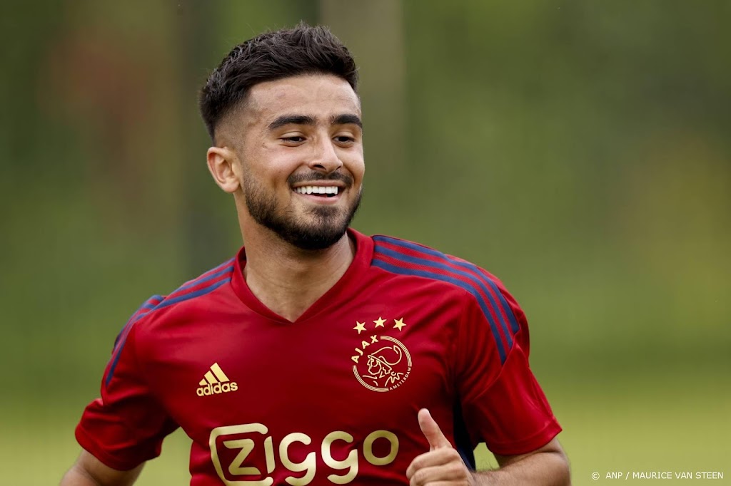 Ajax verlengt contract Ünüvar tot juli 2026