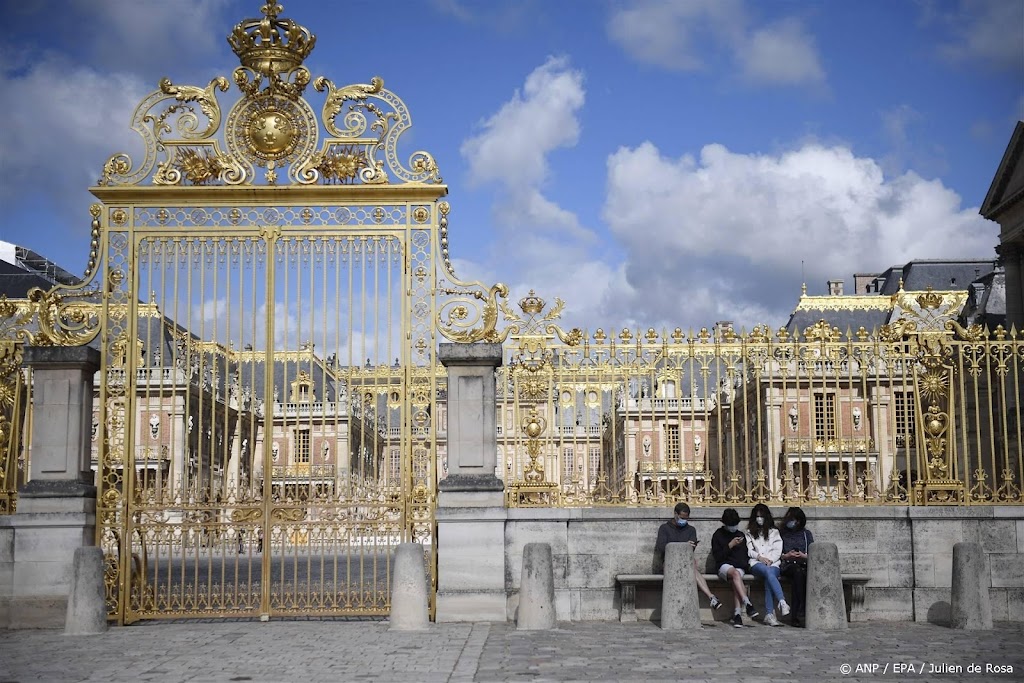 Media: interventie in Versailles door geschil tussen verkopers