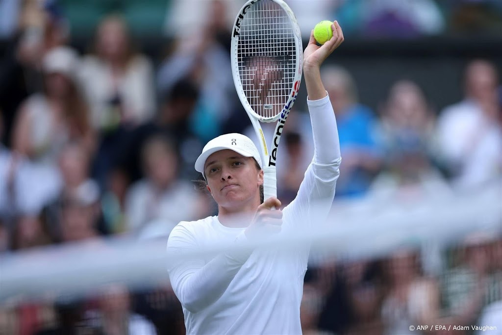 Swiatek overtuigend door, Pegula uitgeschakeld op Wimbledon