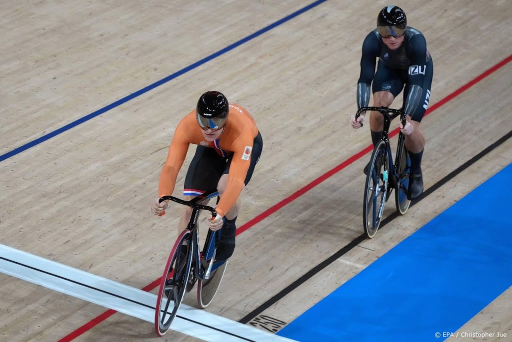 Baanrenners Hoogland en Lavreysen naar achtste finale sprint