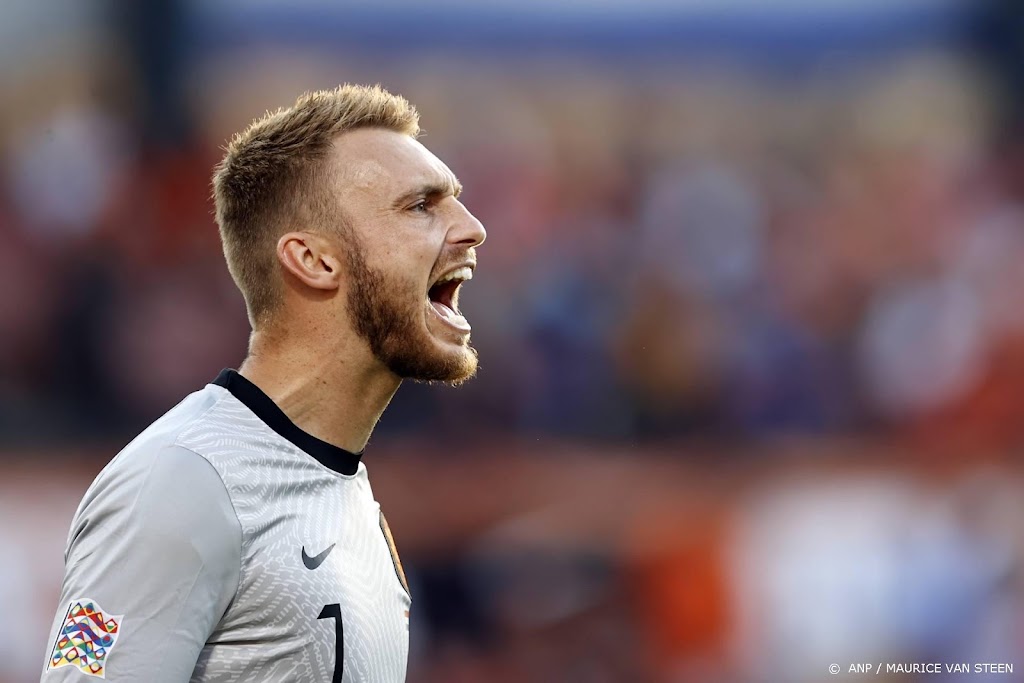 Doelman Cillessen dicht bij terugkeer naar NEC