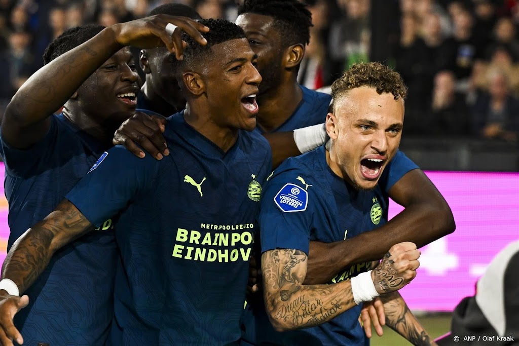 Aanwinst Lang helpt PSV aan Johan Cruijff Schaal