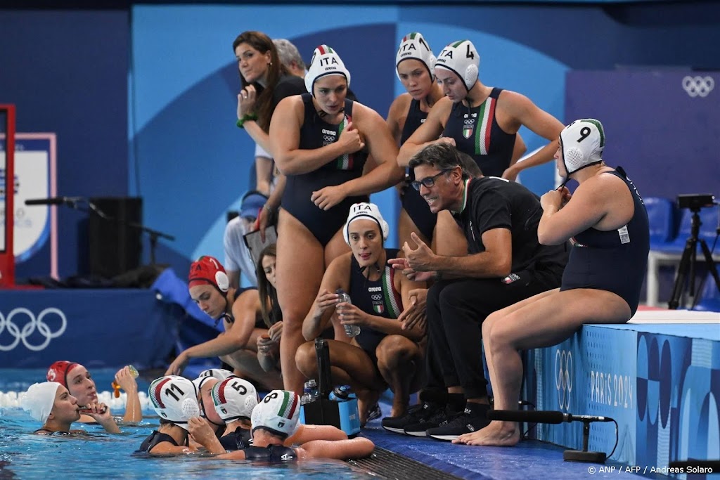Waterpolosters in kwartfinale Spelen tegen Italië