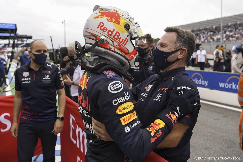 Horner kijkt vol verbazing naar oranje 'zee' in Zandvoort