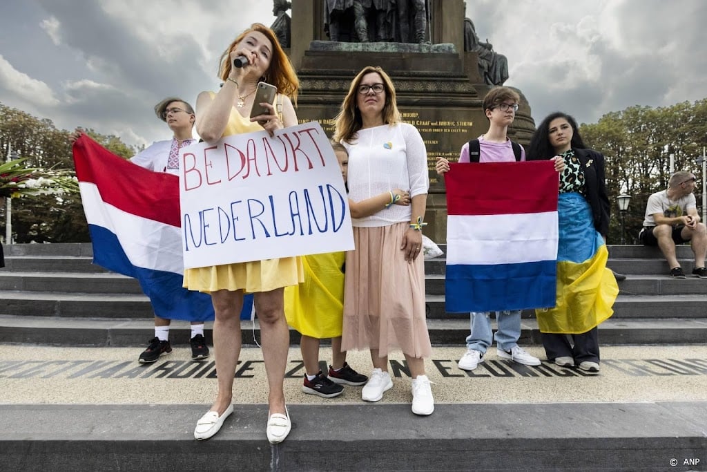 Oekraïners lopen dankbaarheidsmars in Den Haag