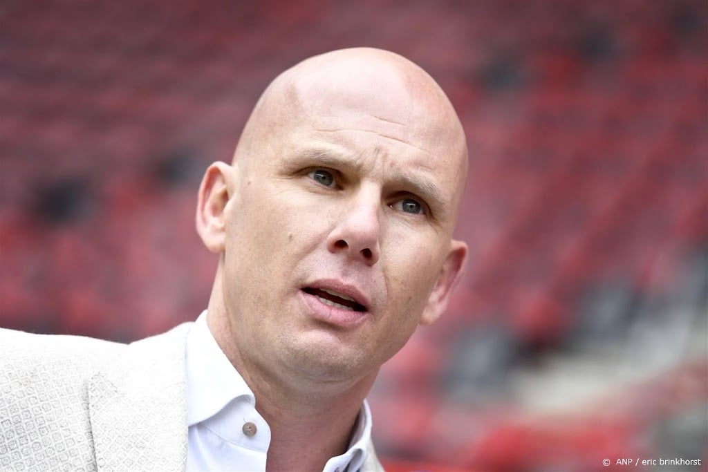 Van Halst tijdelijk algemeen directeur bij Ajax