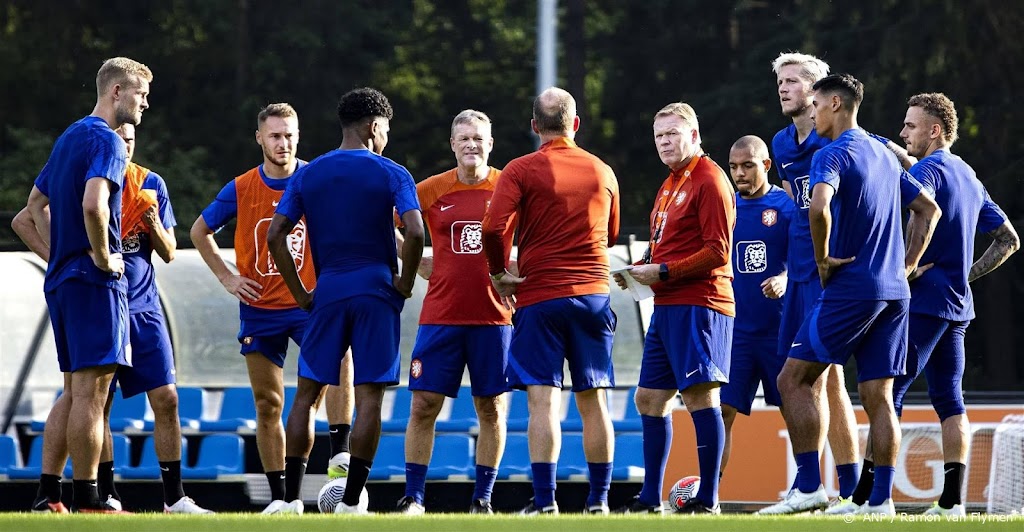 Koeman: jammer dat Nederlanders minder kans krijgen bij topclubs