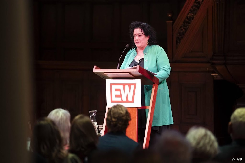 Van der Plas zet zich in lezing af tegen 'witteboordenoverheid'