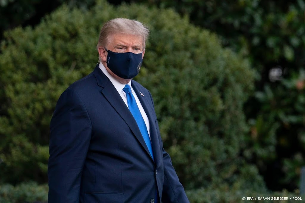 Trump mogelijk maandag ontslagen uit ziekenhuis