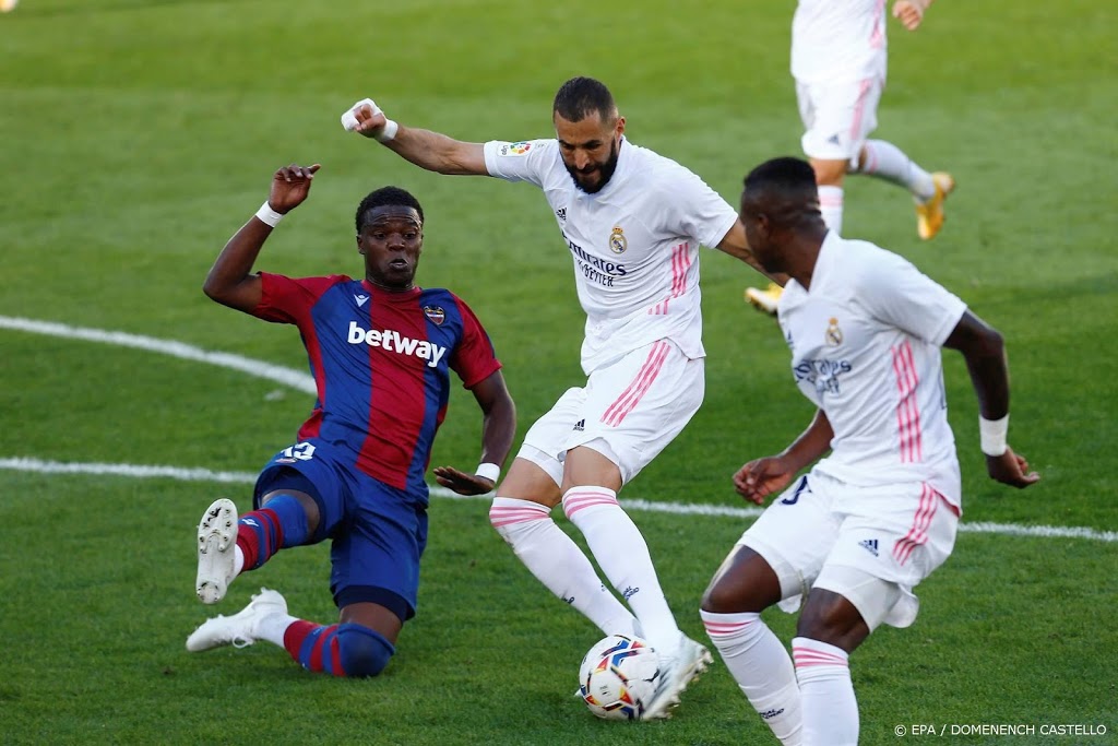 Real Madrid wint ook bij Levante