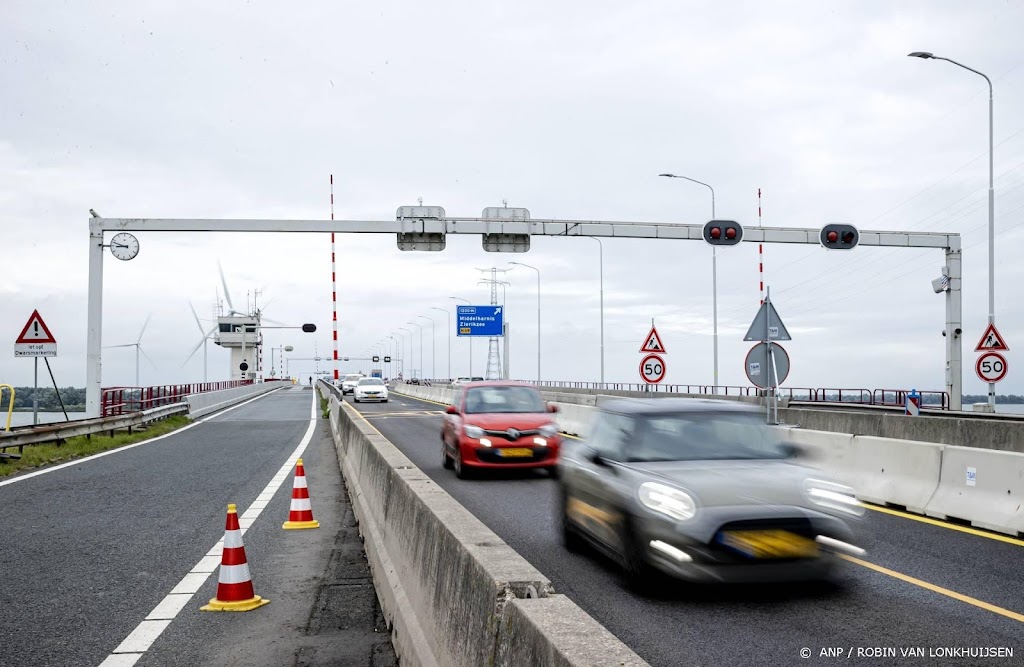 Linkerrijstroken op Haringvlietbrug verbreed