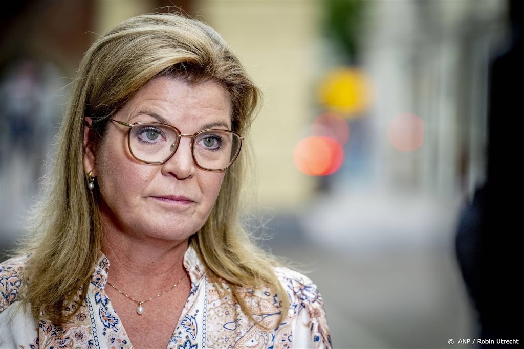 Van der Wal stelt visserijverbod in deel Voordelta uit