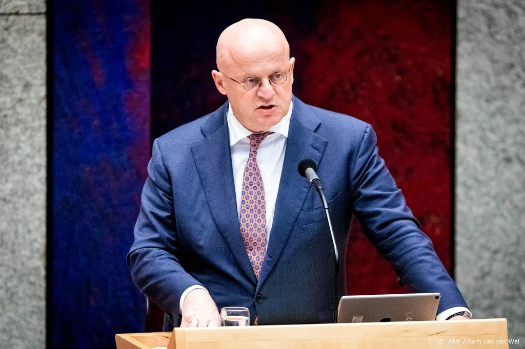 Grapperhaus noemt bedreiging OMT-leden 'schandalig'
