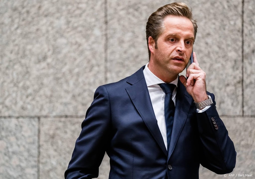 Rutte en ministers willen zich best zichtbaar laten vaccineren