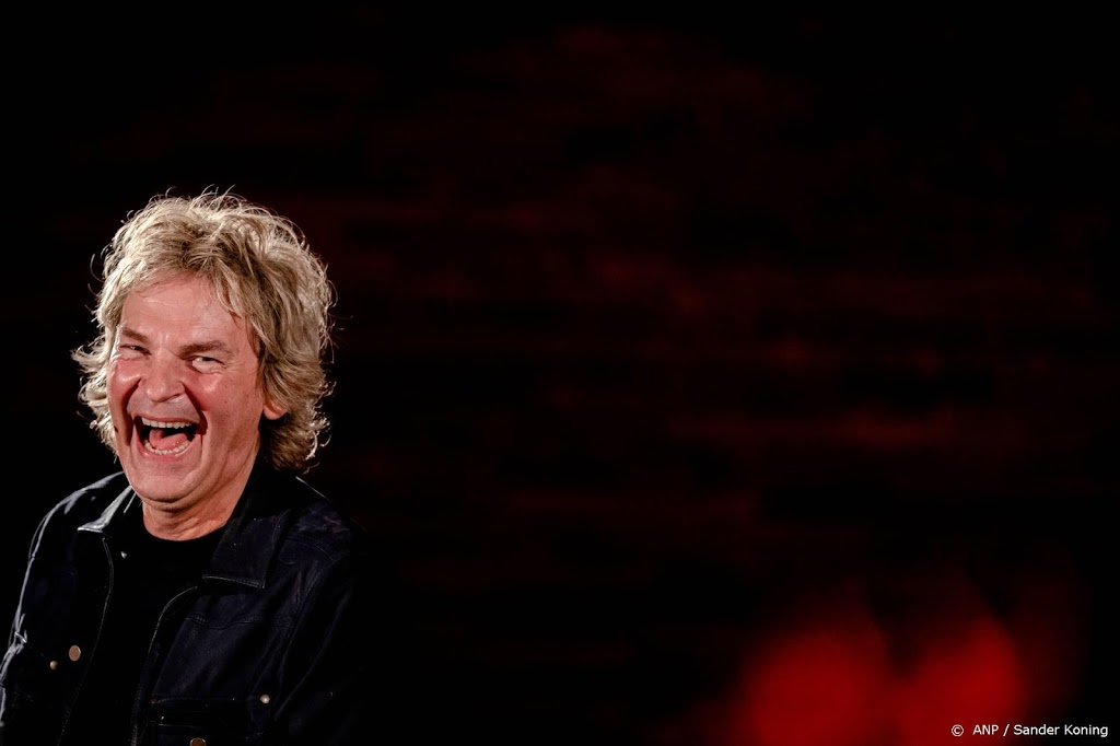 Van Nieuwkerk debuteert op oudejaarsavond met Matthijs Gaat Door