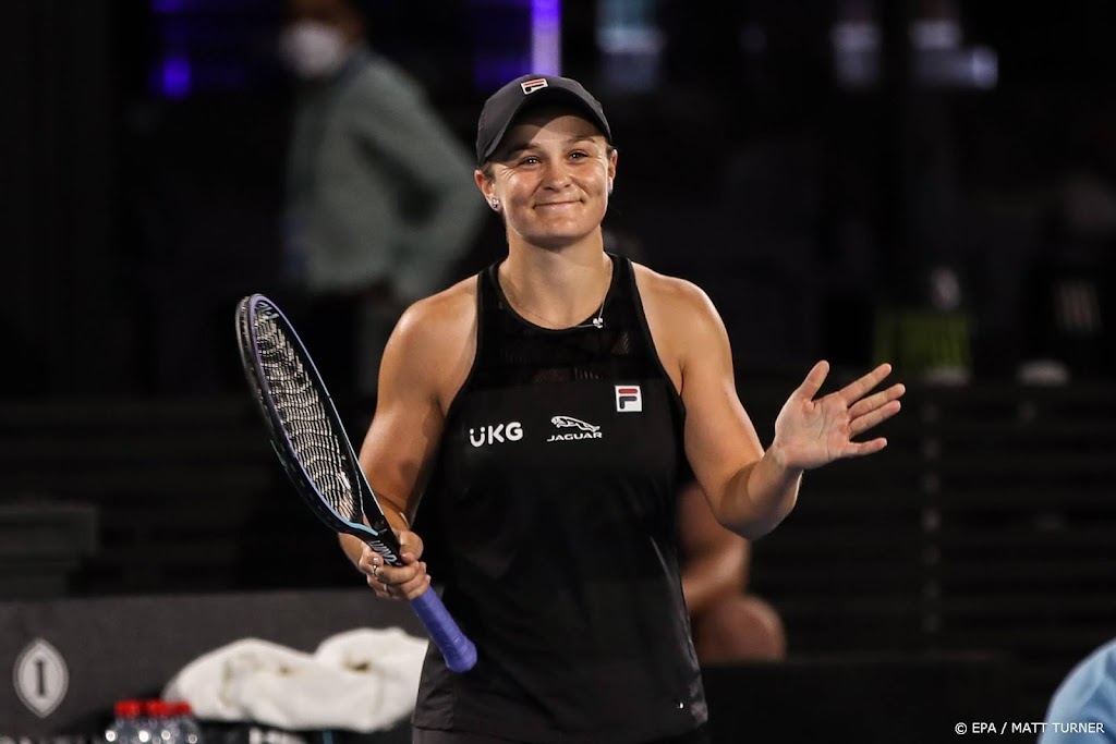 Barty beleeft succesvolle terugkeer en knokt zich langs Gauff