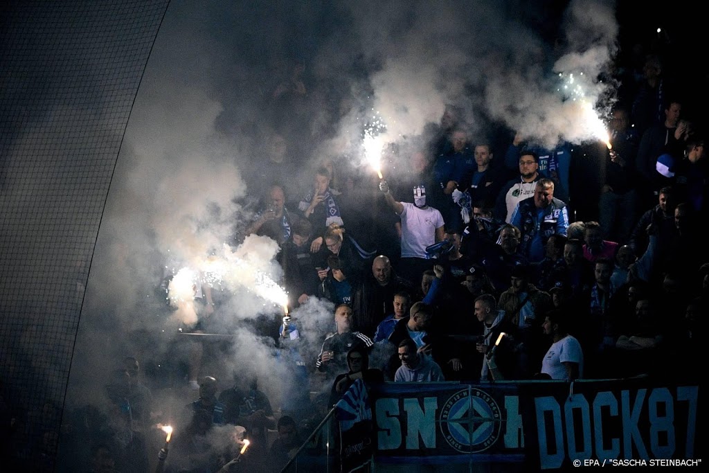 Duitse bond staat voor het eerst vuurwerk toe bij voetbalduel