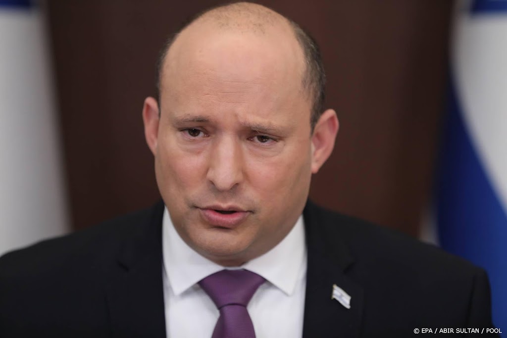 Israëlische premier ontmoet Poetin en biedt aan te bemiddelen