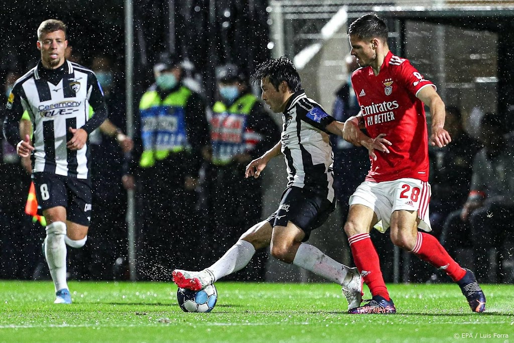 Benfica verslaat Portimonense na achterstand