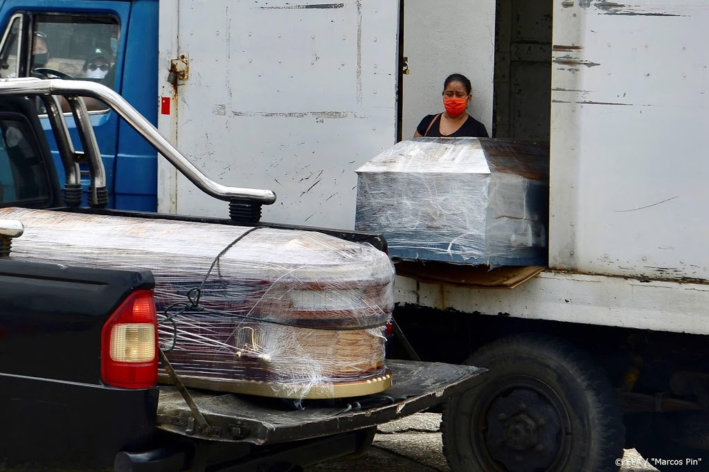 Ecuador biedt excuses aan voor 'coronalijken' op straat