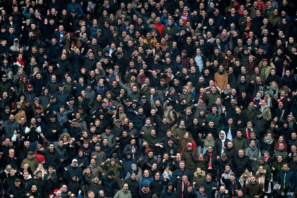 Enquête onder supporters over vervolg voetbalcompetities