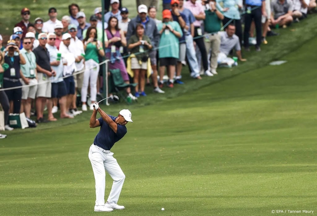 Golfer Woods traint onder grote belangstelling voor Masters