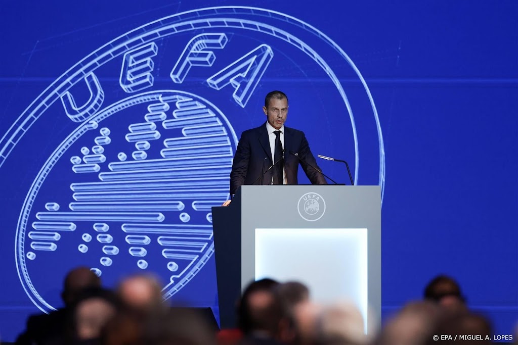 Ceferin haalt in speech op UEFA-congres uit naar Super League