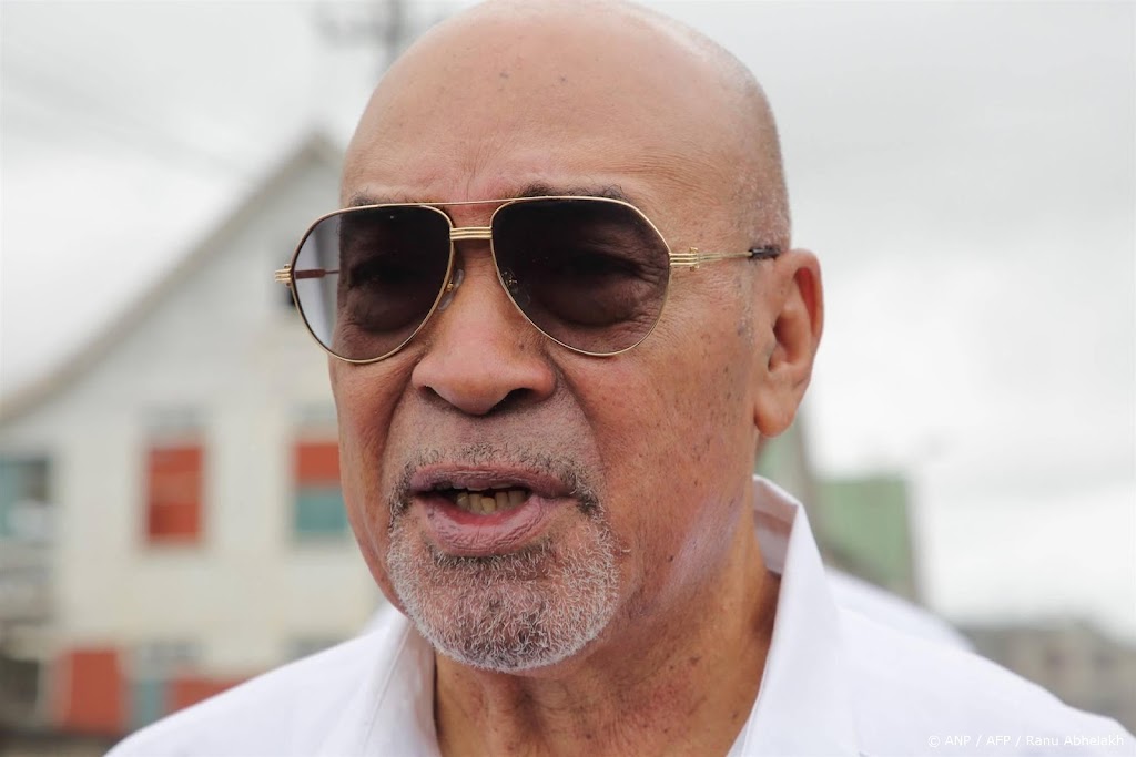 Nabestaanden eisen opsporing en opsluiting Bouterse