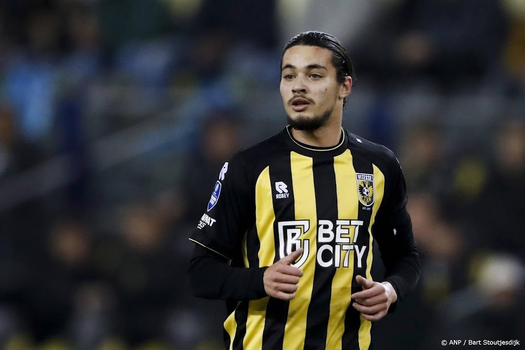 Trainer Sturing van Vitesse ergert zich aan Hadj-Moussa