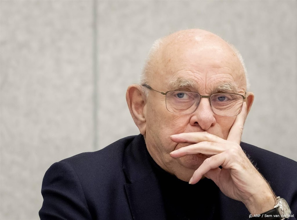 Beleggersclub dringt aan op opstappen Michael van Praag bij Ajax