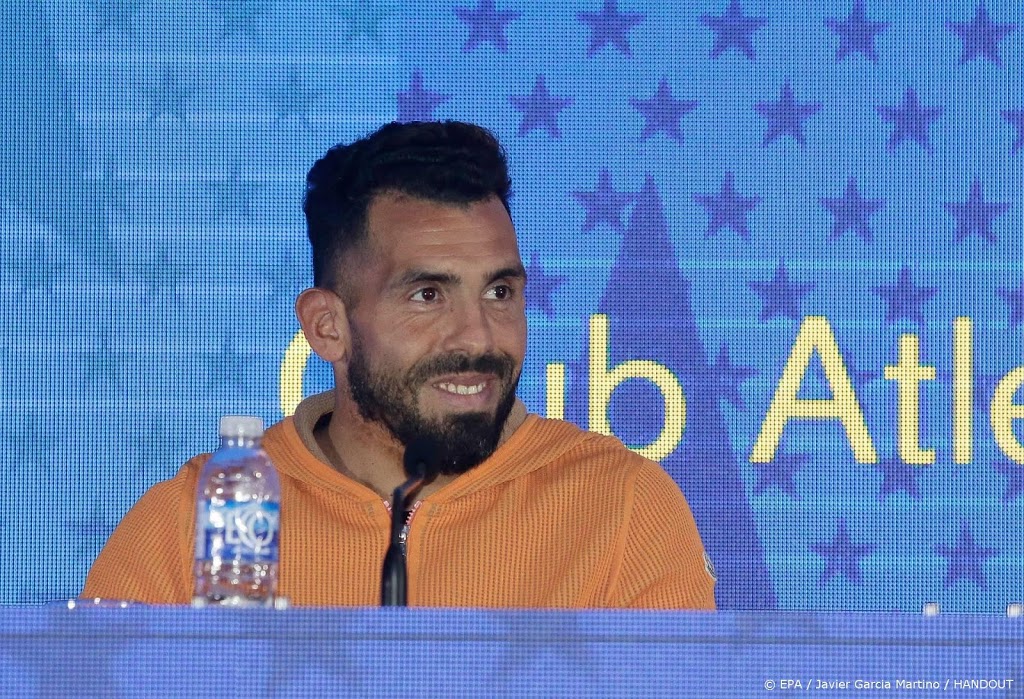 Aanvaller Tévez wil 'rust' en stopt bij Boca Juniors