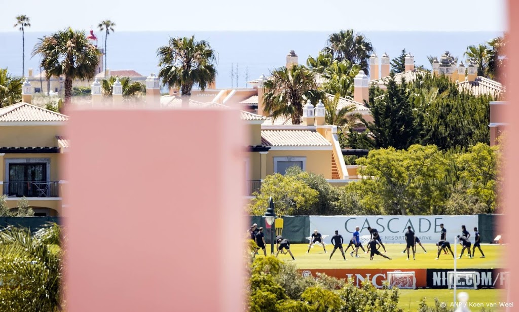 Oranje traint met fitte selectie voor Georgië