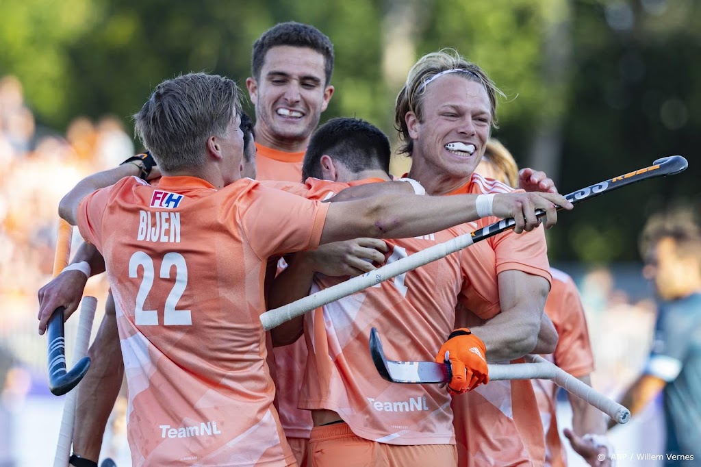 Hockeyers in doelpuntrijk duel opnieuw langs Engeland
