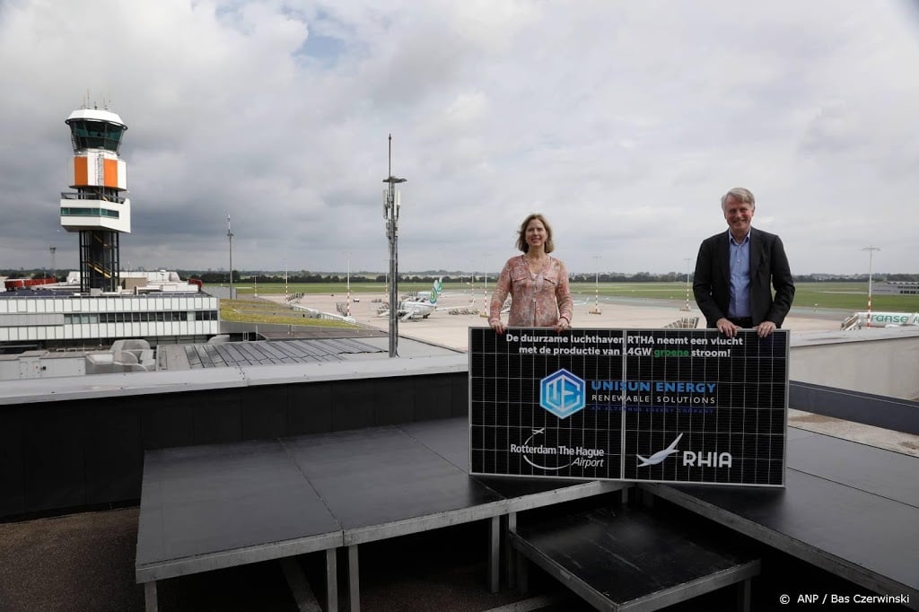 Bouw zonnepark bij Rotterdam The Hague Airport begonnen