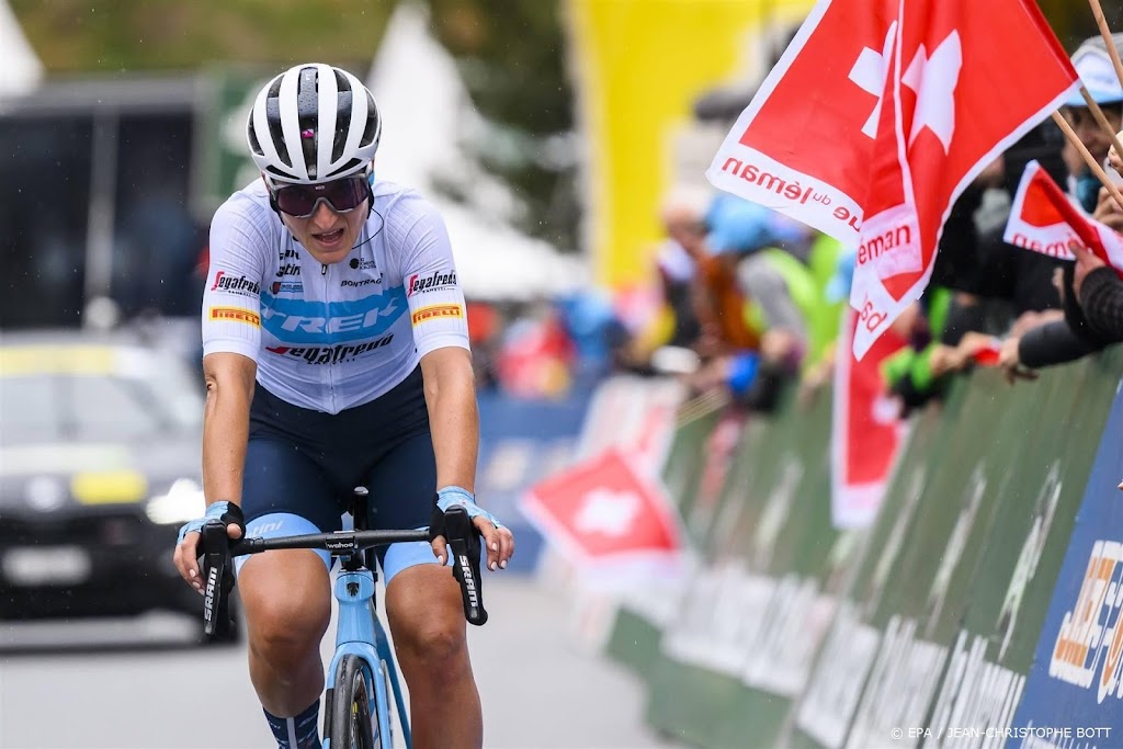 Van Vleuten is rivale Longo Borghini definitief kwijt in Giro