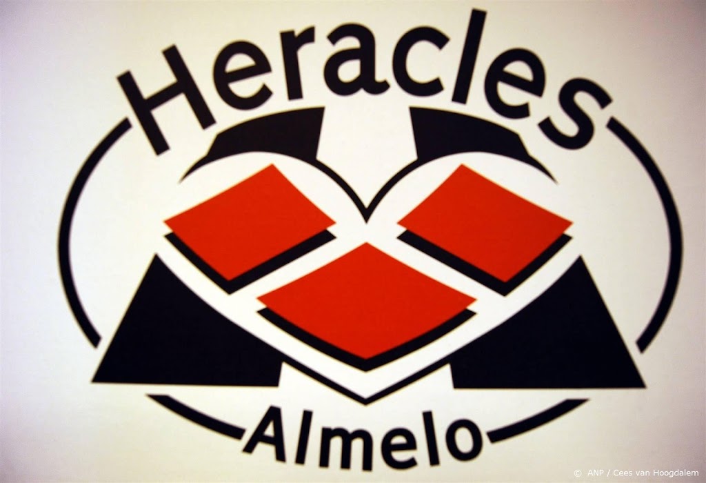 Voetballer Les vertrekt bij Heracles Almelo