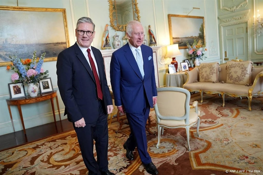 Starmer belooft dat zijn regering er is om mensen te dienen