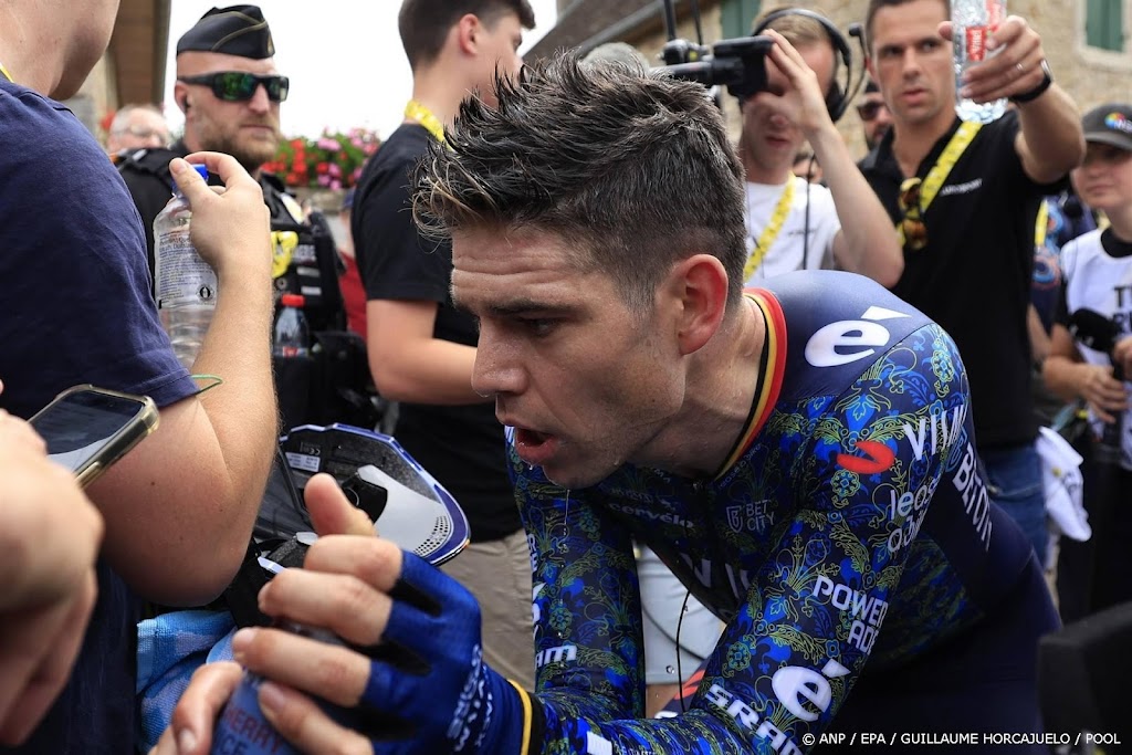 Van Aert kan zich niet onderscheiden in eerste tijdrit Tour