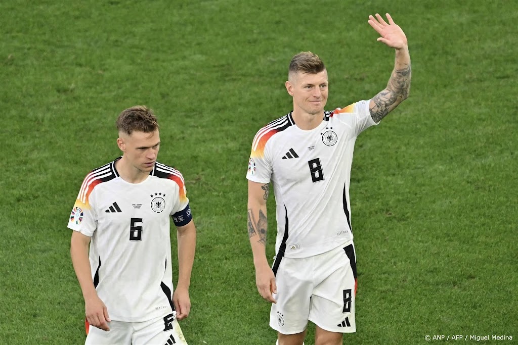 Balende Kroos ziet droom van verliezend Duitsland uiteenspatten