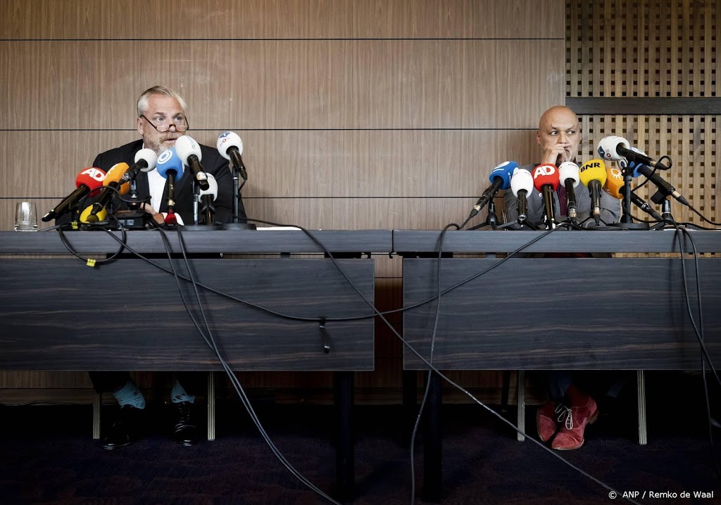 Advocaten kroongetuige: weinig vertrouwen onderzoek moord De Vries
