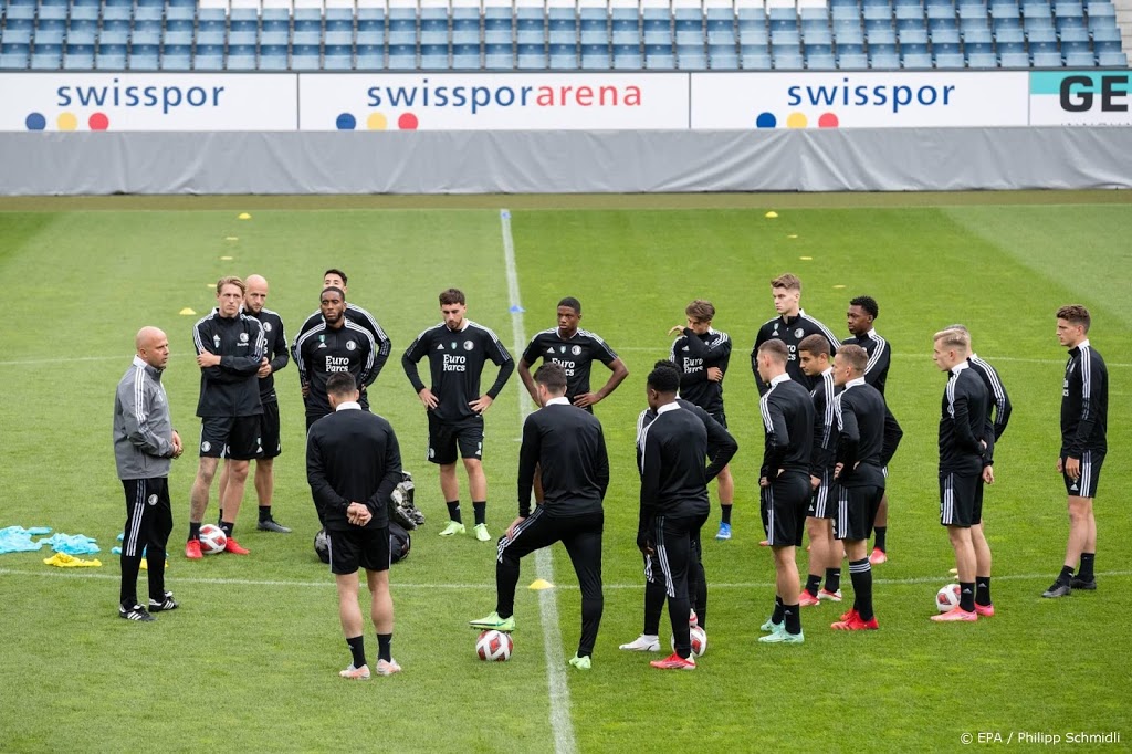 Feyenoord met debutant Trauner en zonder aanvoerder Fer