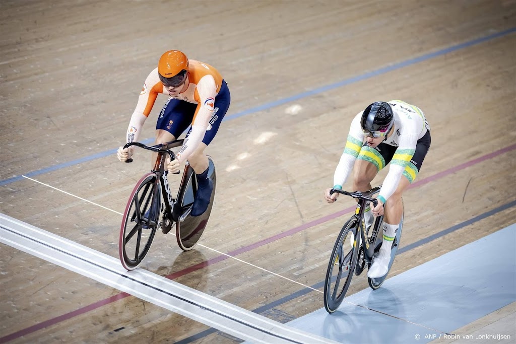 Lavreysen door, Hoogland uitgeschakeld op sprint bij WK baan