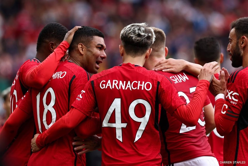 Ten Hag ziet United oefenduel winnen na twee nederlagen op rij