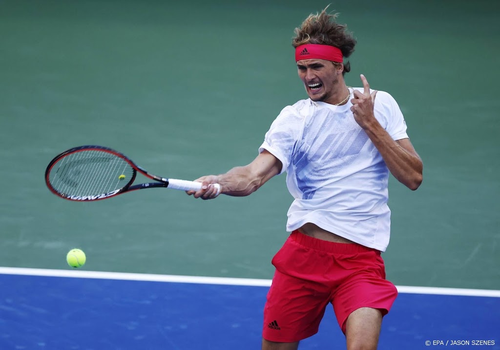 Zverev door op US Open, partij urenlang vertraagd door corona