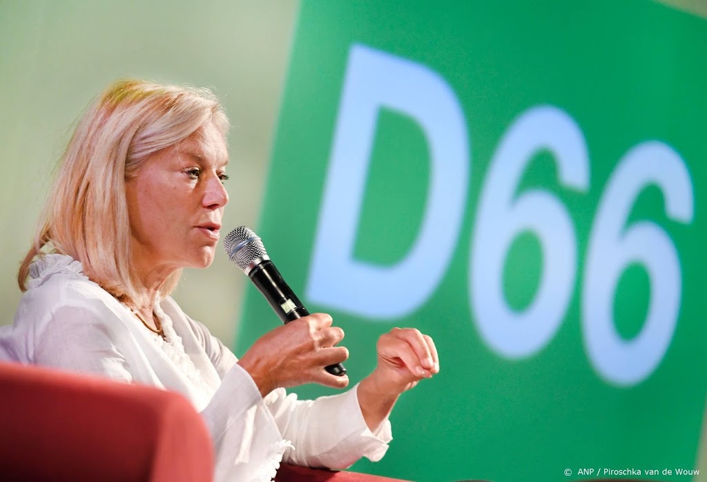 Kaag zet als nieuwe leider D66 lijnen uit in speech in Papendal