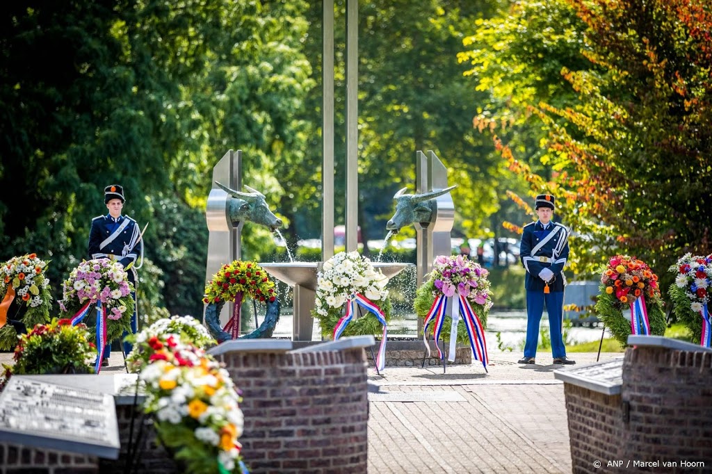 Sobere herdenking bij Nationaal Indië Monument in Roermond